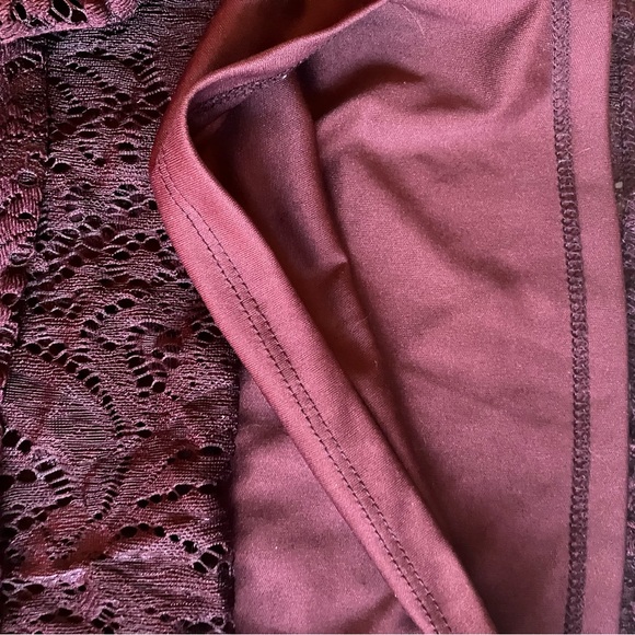 Elegant Burgundy Lace Bell Sleeve Top - Picture 7 of 10